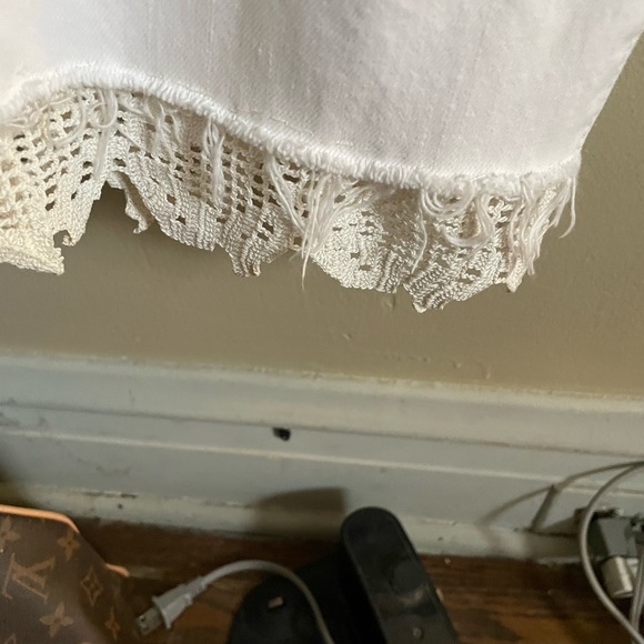 Reconstructed white jeans - Picture 3 of 3